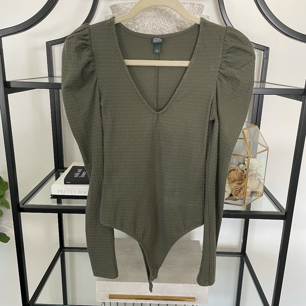 Green V-Neck Long Sleeve Bodysuit
